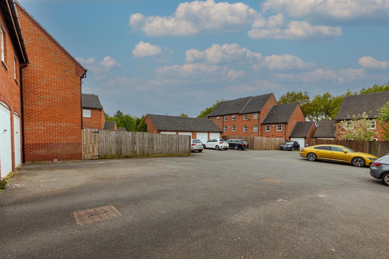 Silver Stag Properties, Modern 2 Bedroom House Thringstone Eksteriør bilde